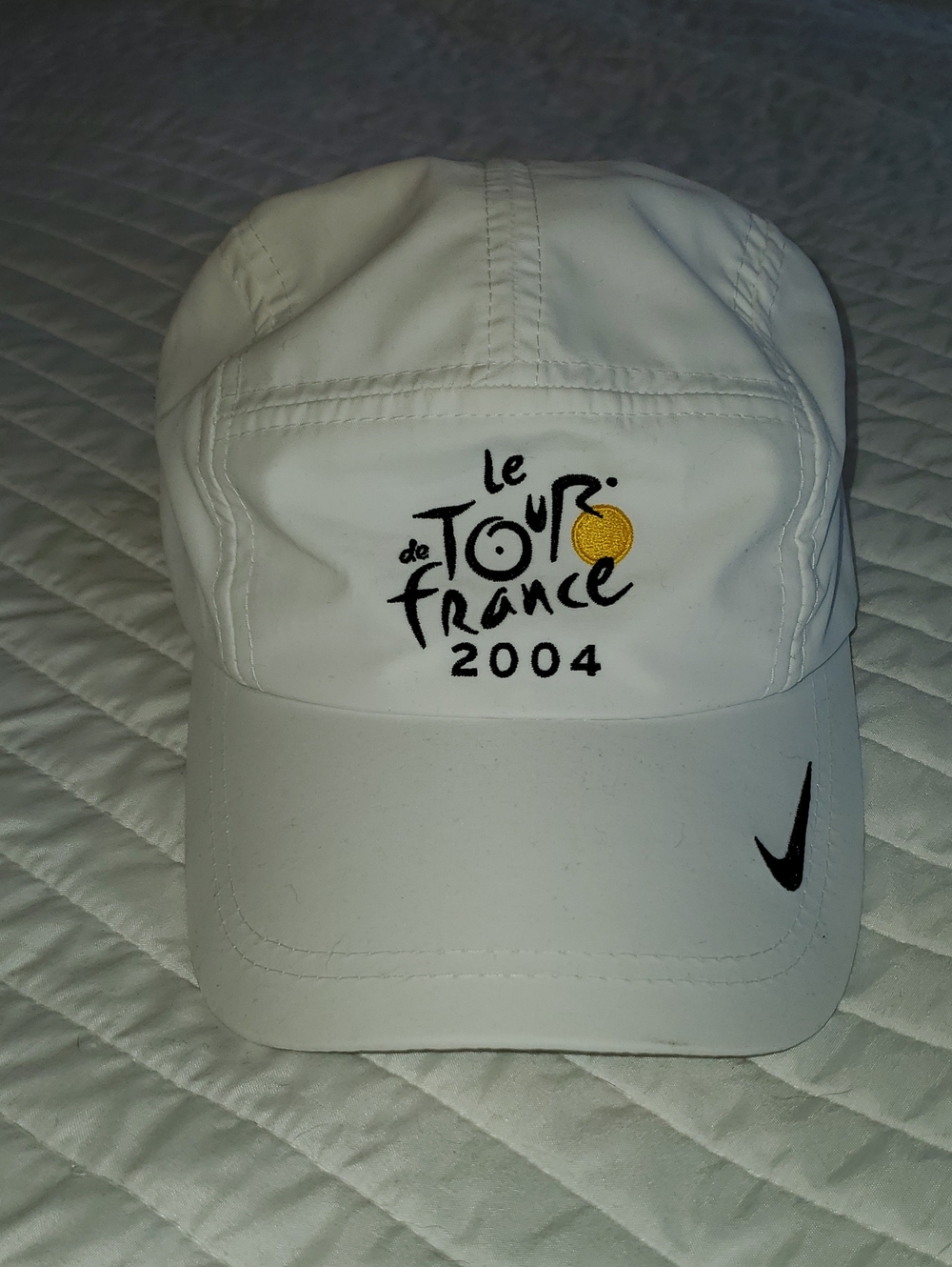 Vintage Nike Le Tour de France 2004 white baseball cap